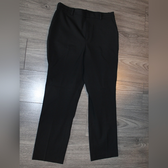 Uniqlo Women's Dress Pants, Size L, 30-31 inch waist - Picture 5 of 5